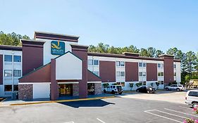 Quality Inn & Suites Near Six Flags East